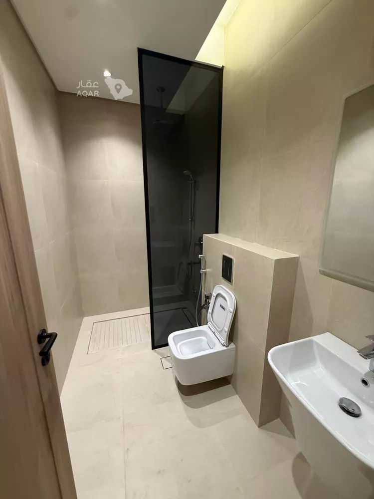 Floor for Rent in Riyadh Al Yasmin 8