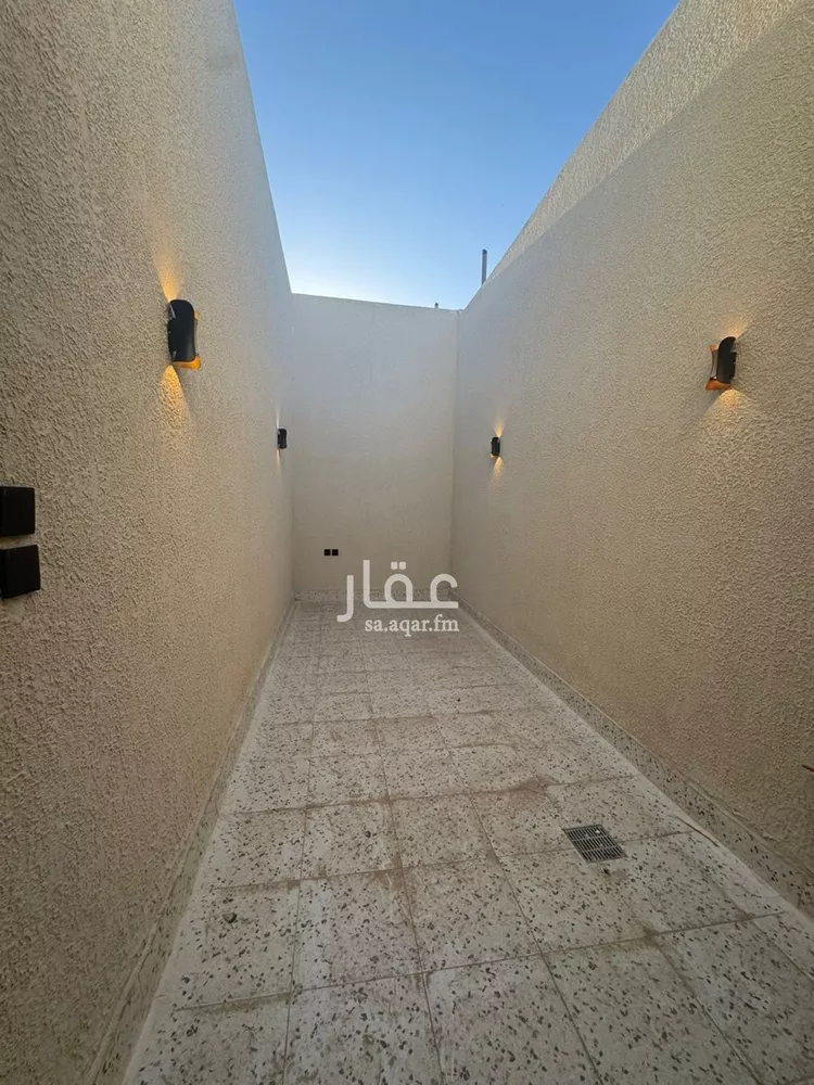 فيلا للبيع في شارع خلف بن هدهد, حي العارض, مدينة الرياض, منطقة الرياض