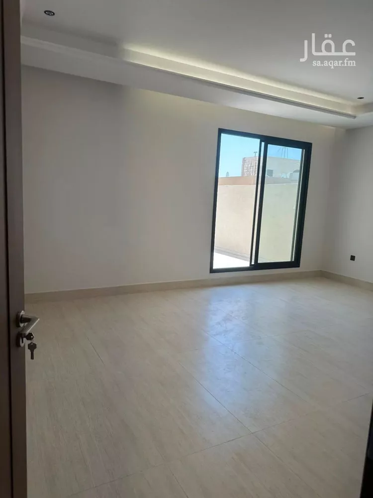 Floor for Sale in Riyadh Shubra 10