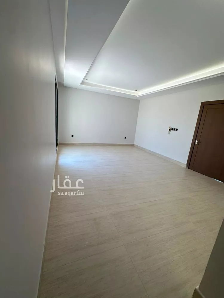 Floor for Sale in Riyadh Shubra 7