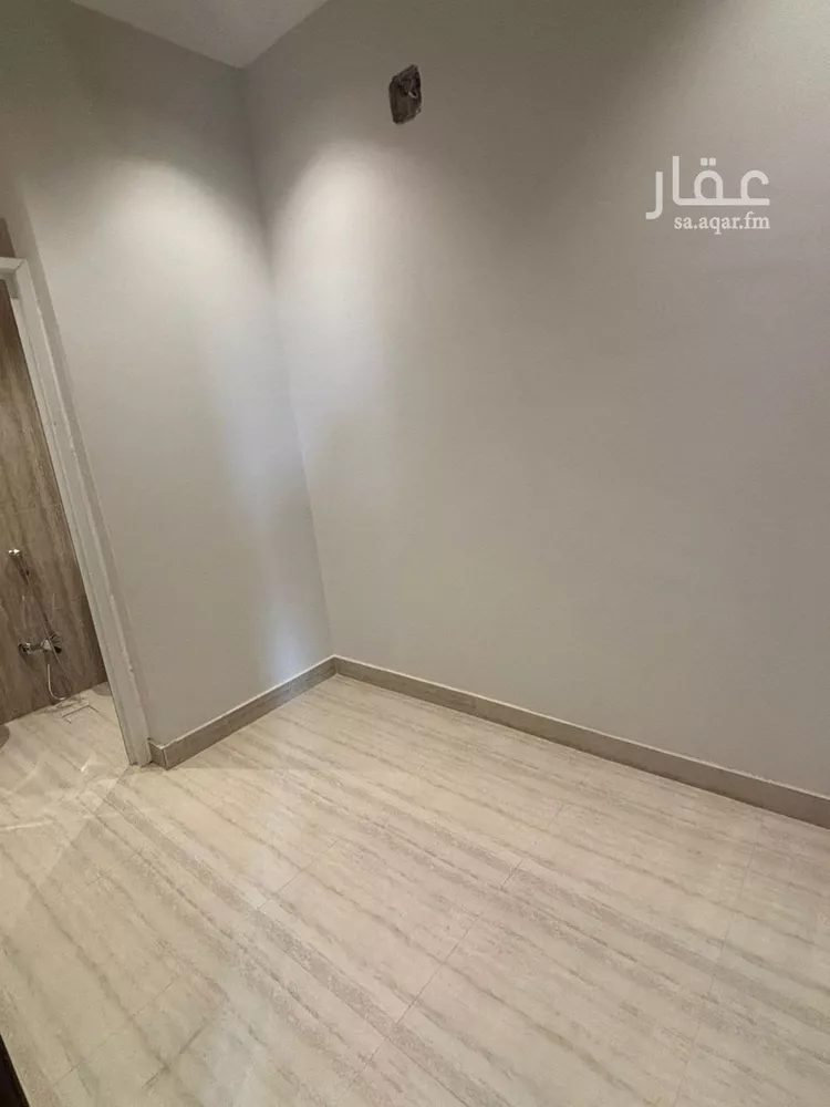 دور للبيع في شارع محمد بن بشر, حي العارض, مدينة الرياض, منطقة الرياض صورة 5