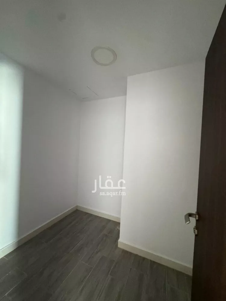 فيلا للبيع في شارع احمد بن الرفعة, حي مطار الملك خالد الدولي, مدينة الرياض, منطقة الرياض
