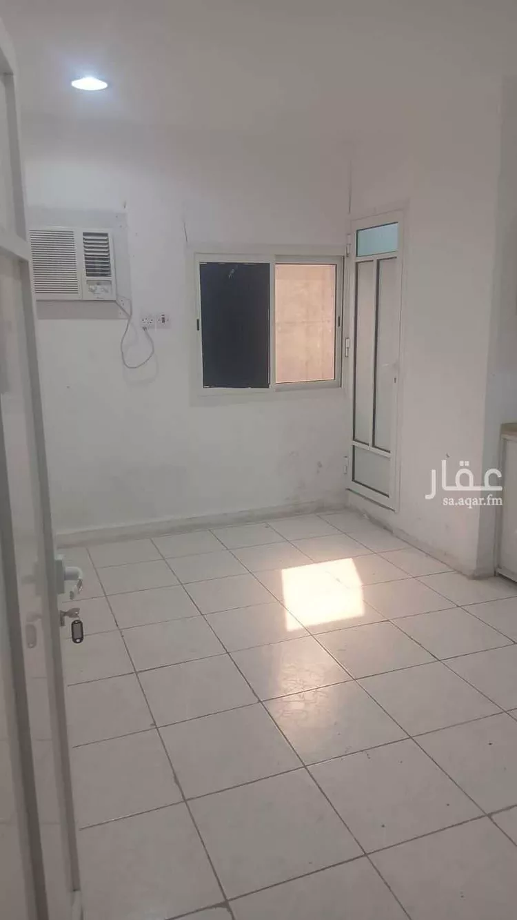 شقة للإيجار في شارع السادس عشر, حي الثقبة, مدينة الخبر, المنطقة الشرقية