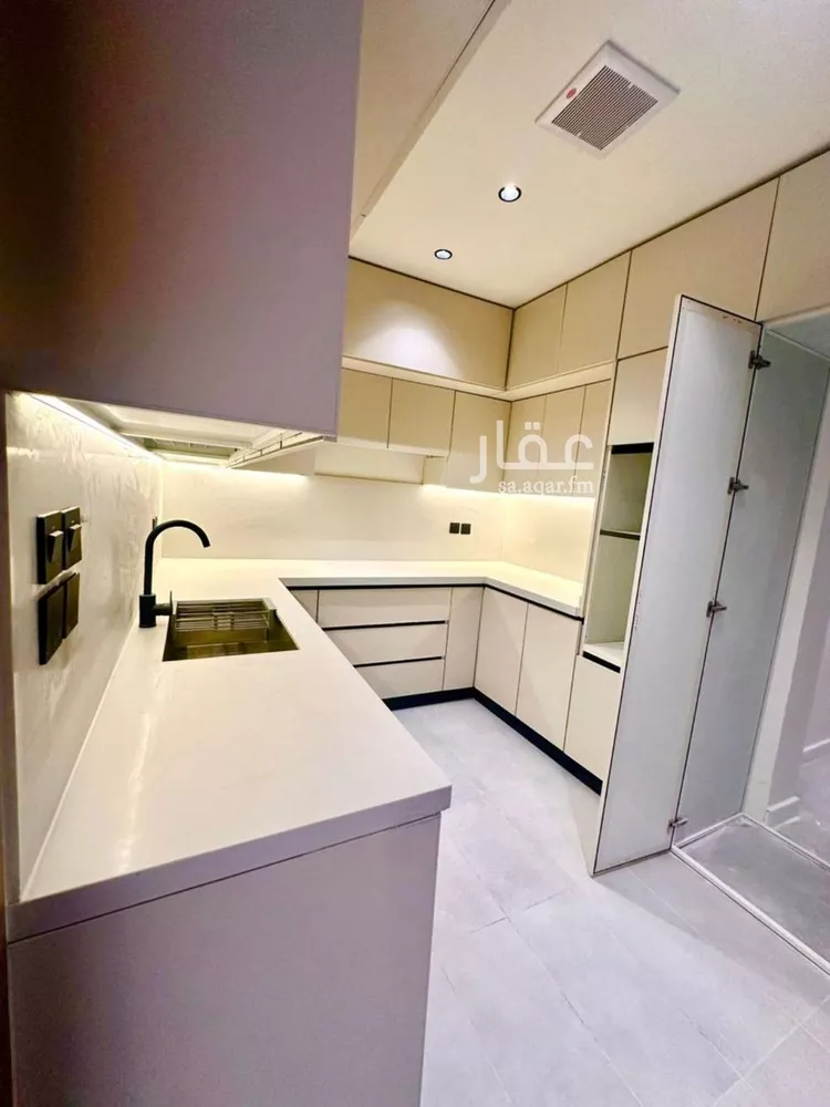 دور للبيع في شارع السنبلة, حي النرجس, مدينة الرياض, منطقة الرياض صورة 2