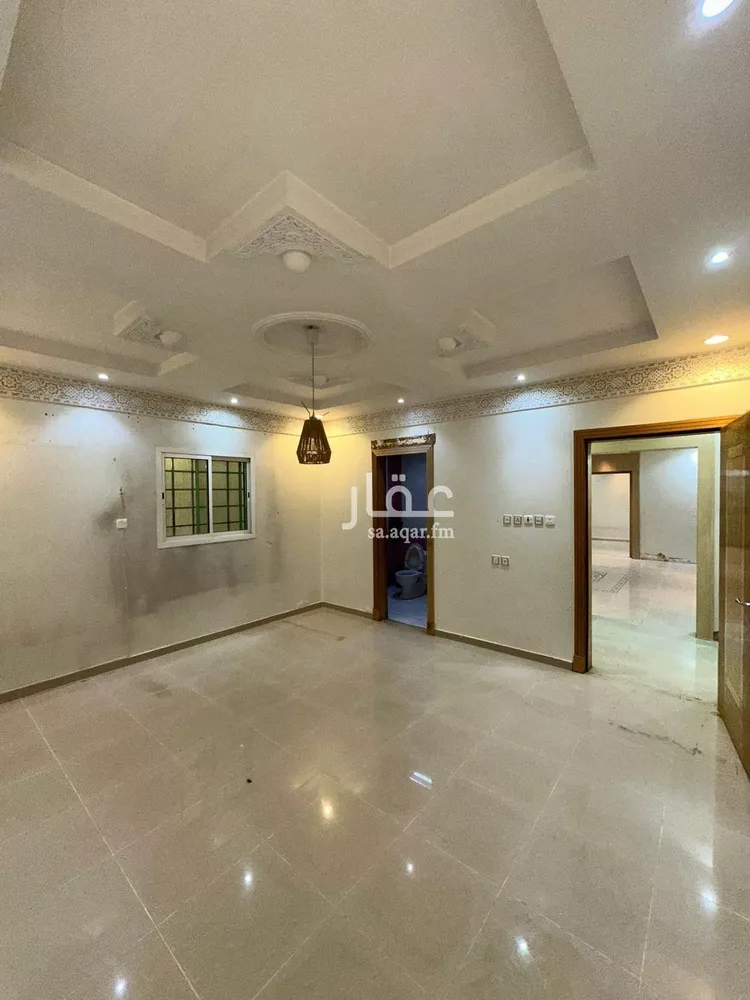 Villa for Sale in Riyadh Al Yarmouk 7