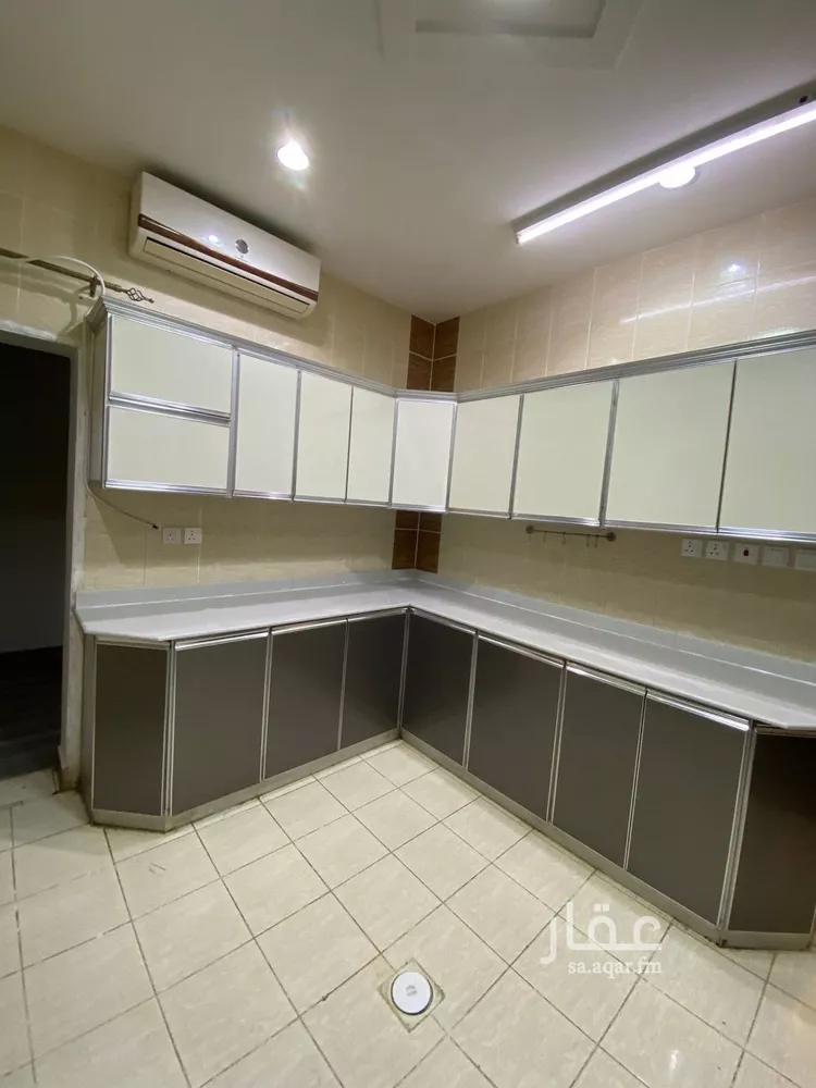 فيلا للإيجار في شارع رقم 306, حي المونسية, مدينة الرياض, منطقة الرياض صورة 4