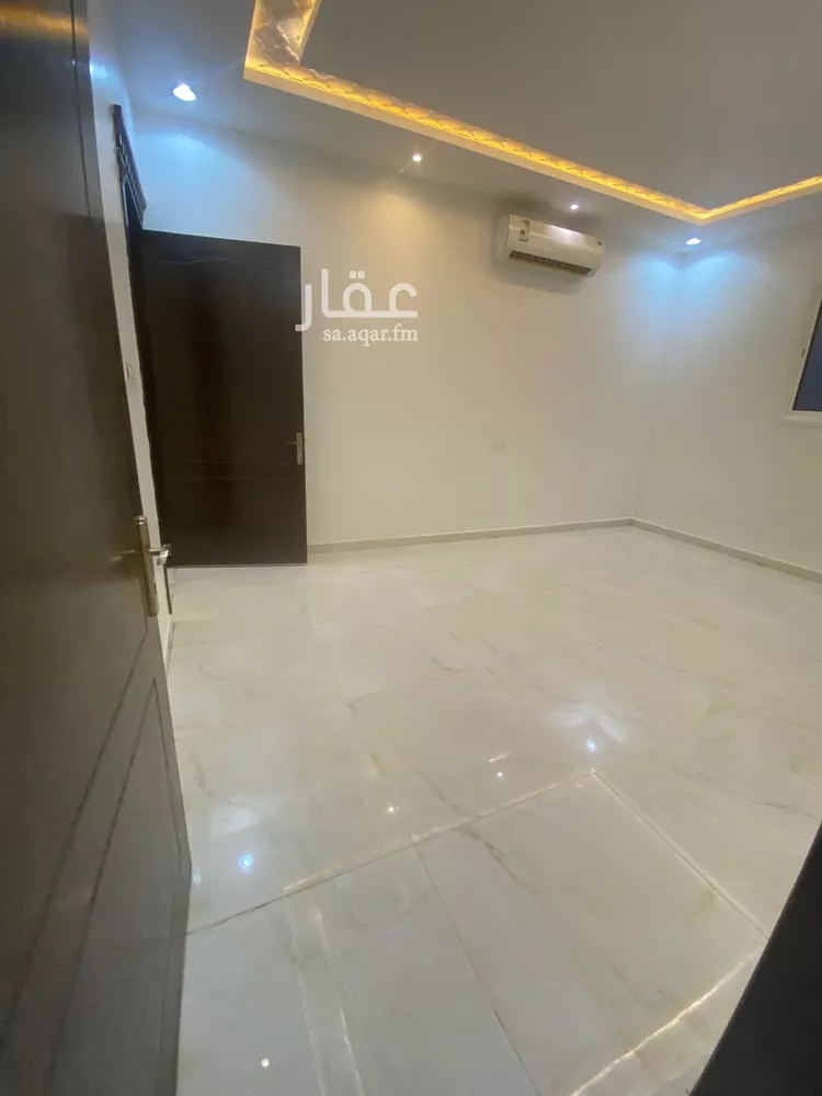 فيلا للإيجار في شارع رقم 371, حي المونسية, مدينة الرياض, منطقة الرياض 8