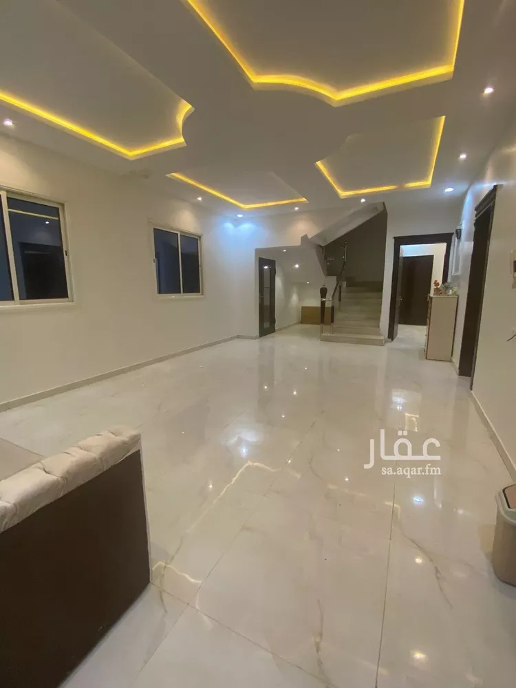 فيلا للإيجار في شارع رقم 371, حي المونسية, مدينة الرياض, منطقة الرياض 24
