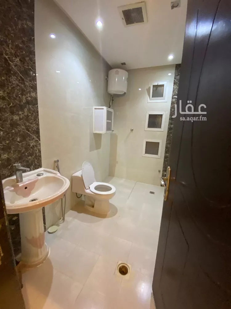فيلا للإيجار في شارع رقم 276, حي المونسية, مدينة الرياض, منطقة الرياض صورة 4