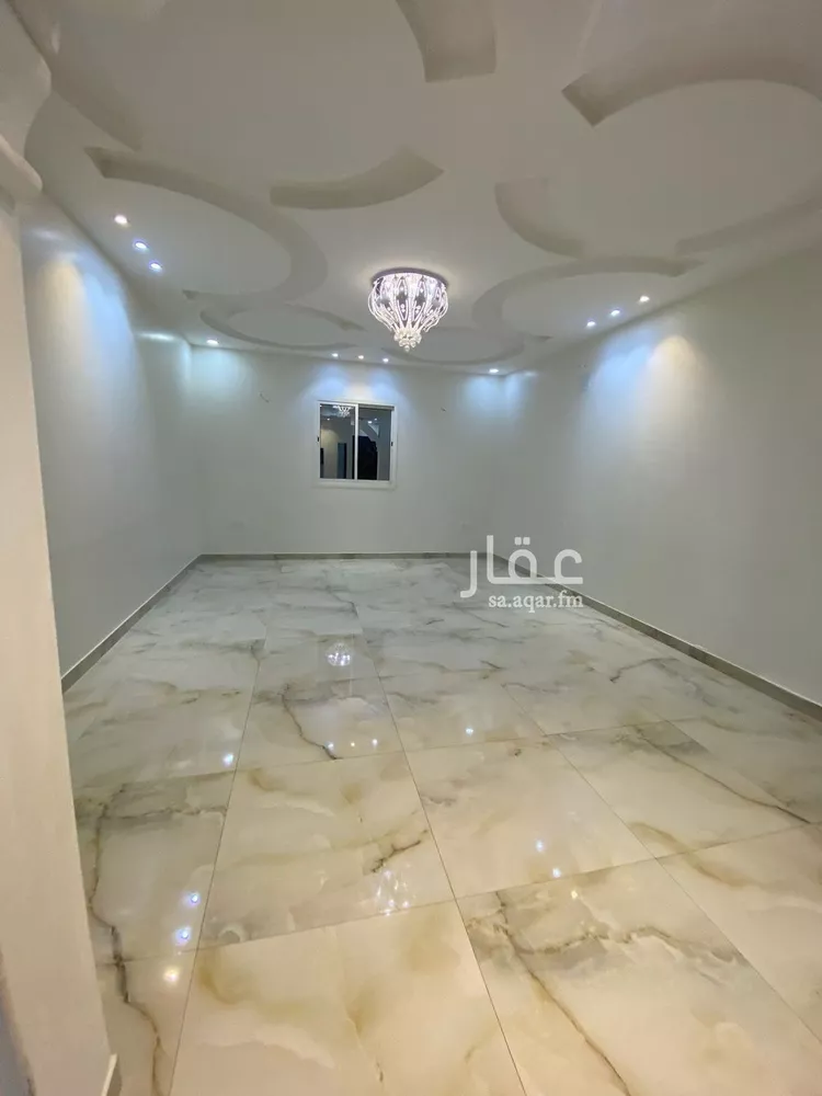 فيلا للإيجار في شارع أبي الوليد الباجي, حي الرمال, مدينة الرياض, منطقة الرياض 1 صورة
