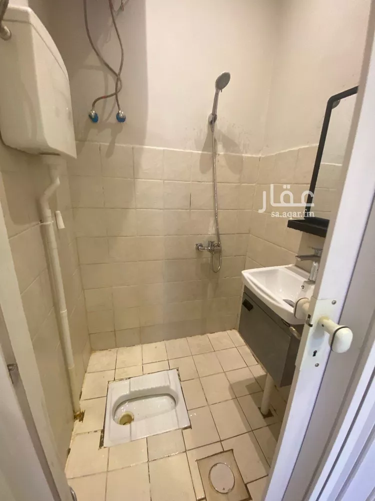 غرفة للإيجار في شارع رقم 176, حي المونسية, مدينة الرياض, منطقة الرياض 6