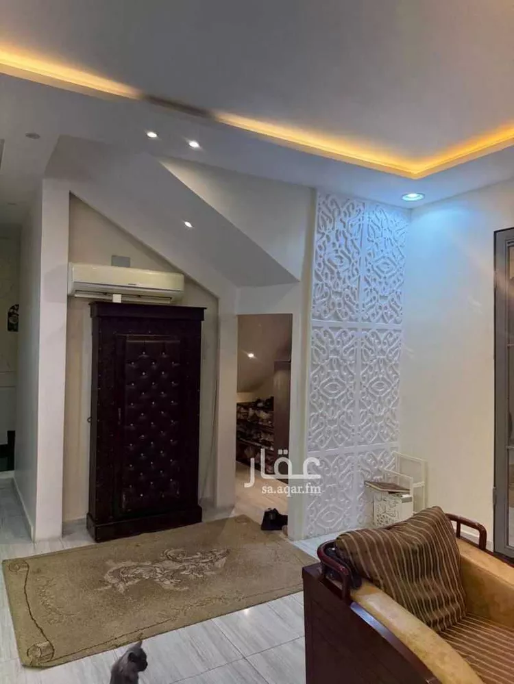 فيلا للبيع في شارع الميدان بن صخر, حي الرمال, مدينة الرياض, منطقة الرياض 9