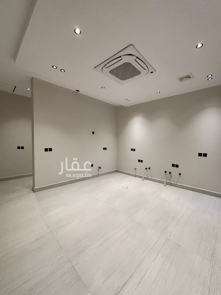 فيلا للبيع في شارع محمد بن أبي بكر القيم, حي المهدية, مدينة الرياض, منطقة الرياض صورة 2