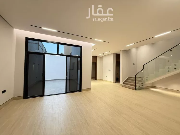 فيلا للبيع في شارع أحمد بن الحسن الأنصاري, حي المهدية, مدينة الرياض, منطقة الرياض صورة 5