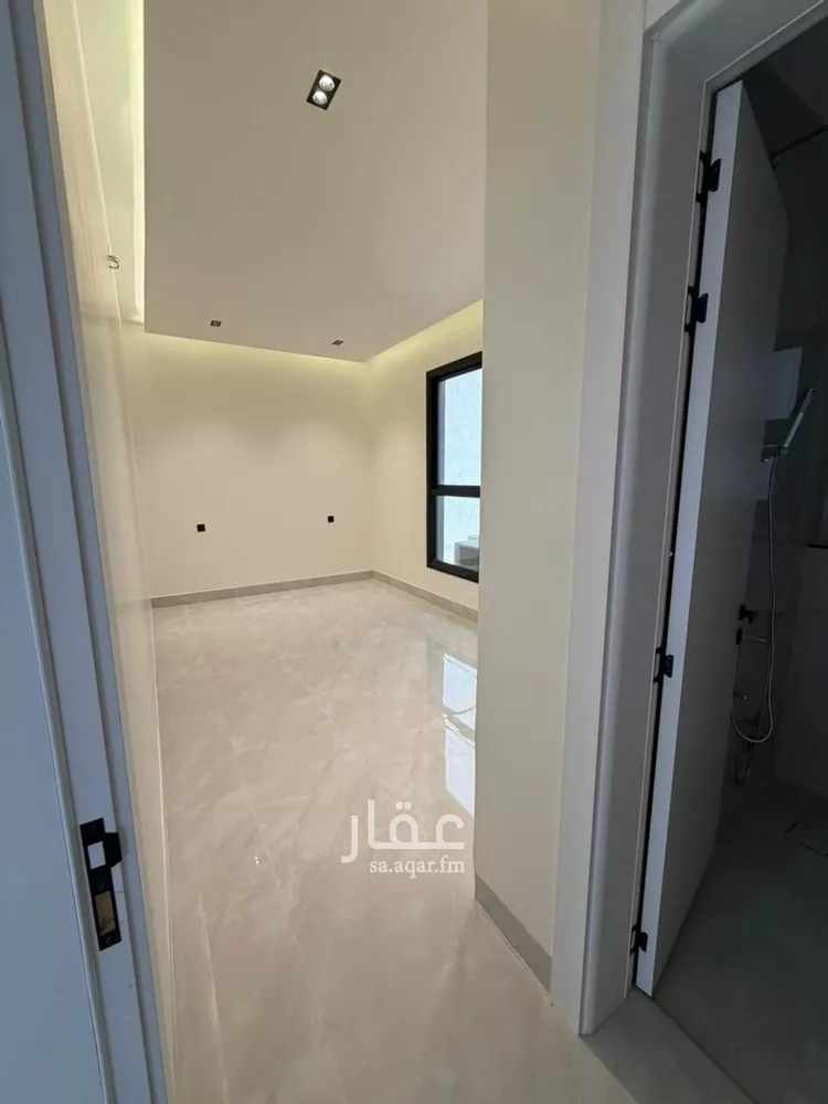 فيلا للبيع في شارع محمد بن أبي بكر القيم, حي المهدية, مدينة الرياض, منطقة الرياض صورة 4