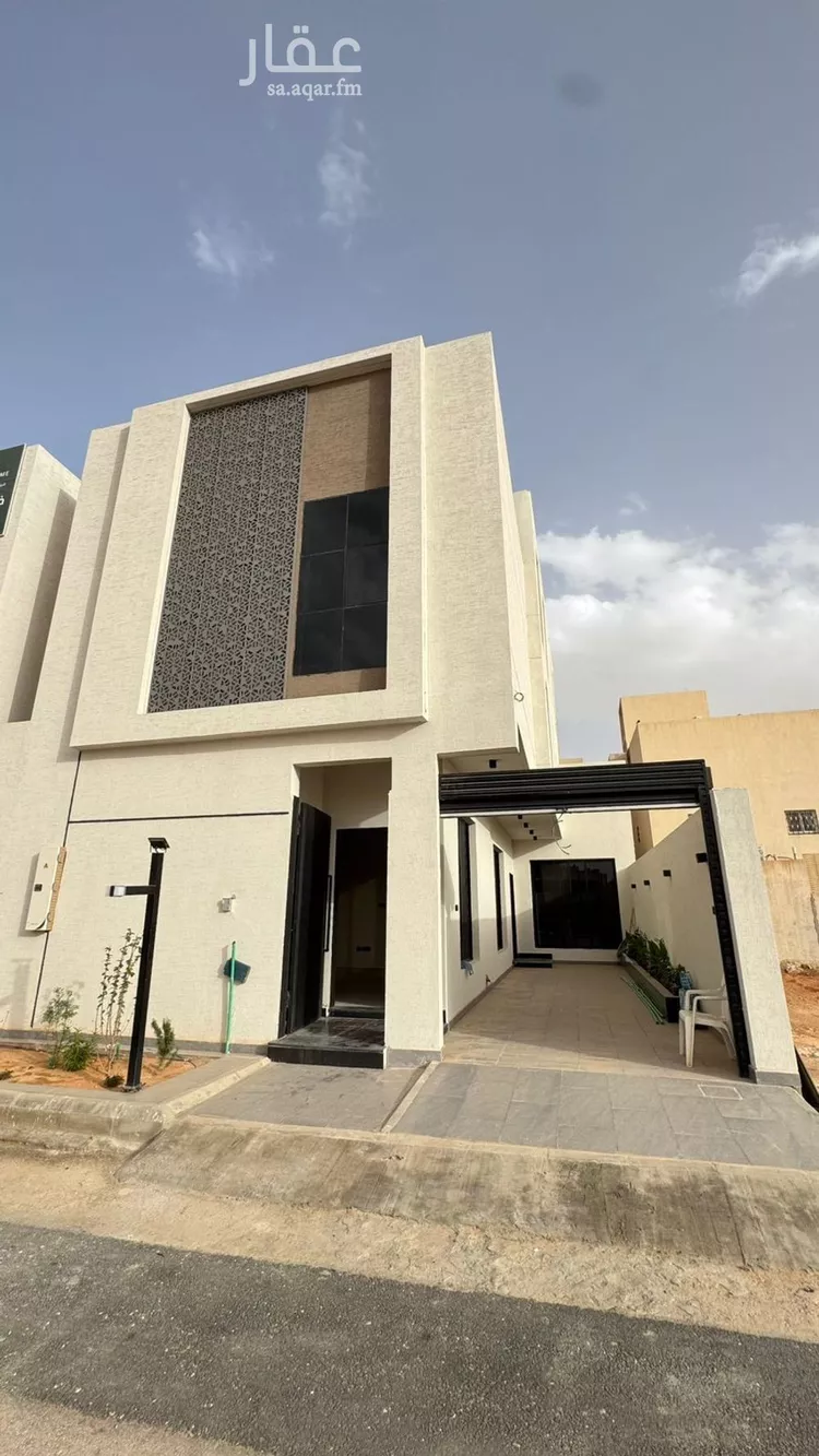 فيلا للبيع في شارع محمد بن أبي بكر القيم, حي المهدية, مدينة الرياض, منطقة الرياض 1 صورة