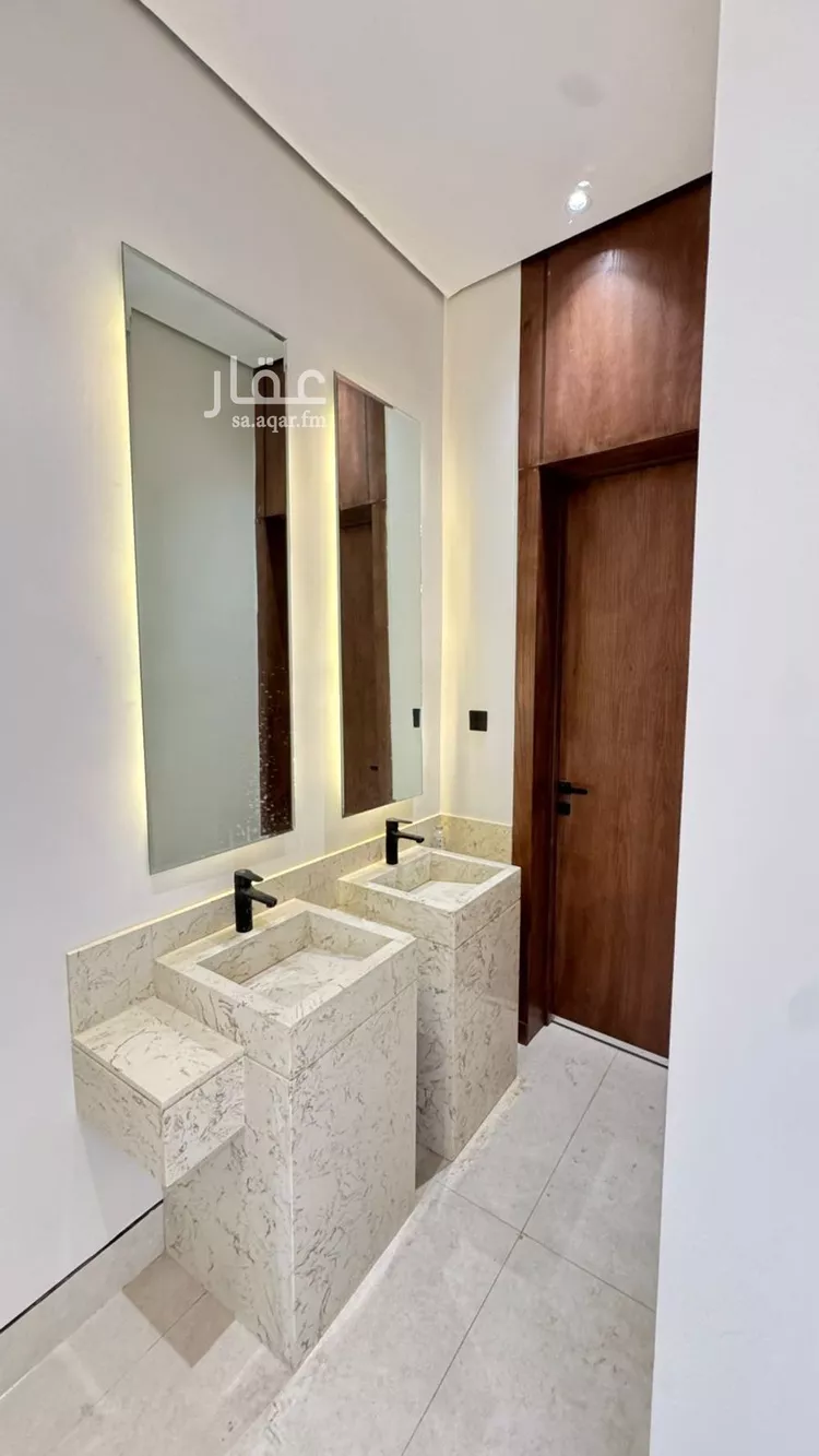 Villa for Sale in Riyadh Al Mahdiyah 9