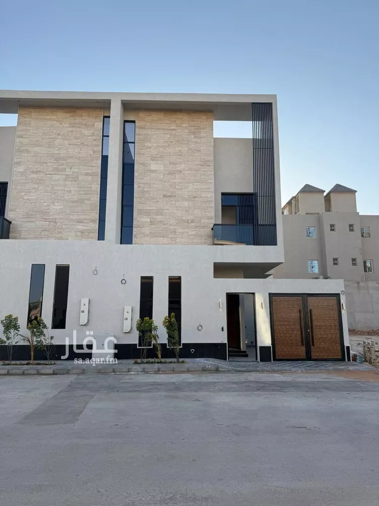 فيلا للبيع في شارع أحمد مفتي المكي الحنفي, حي المهدية, مدينة الرياض, منطقة الرياض