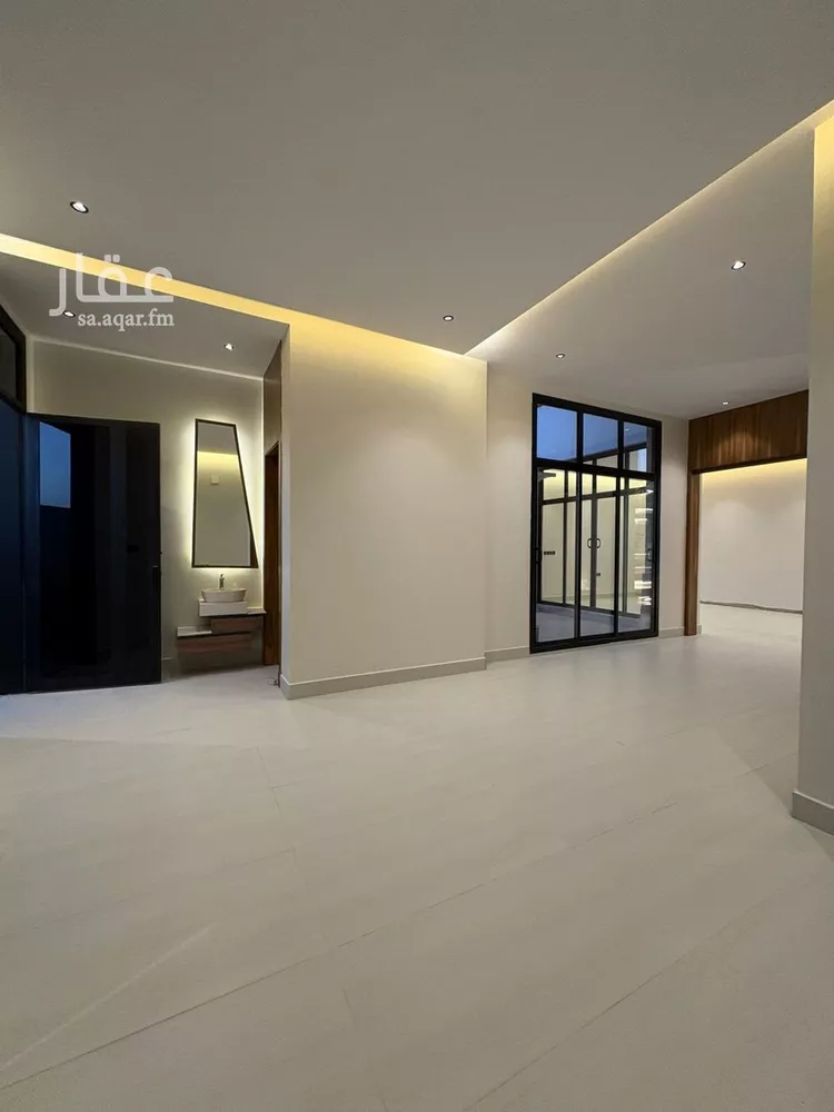 Villa for Sale in Riyadh Al Mahdiyah صورة 4