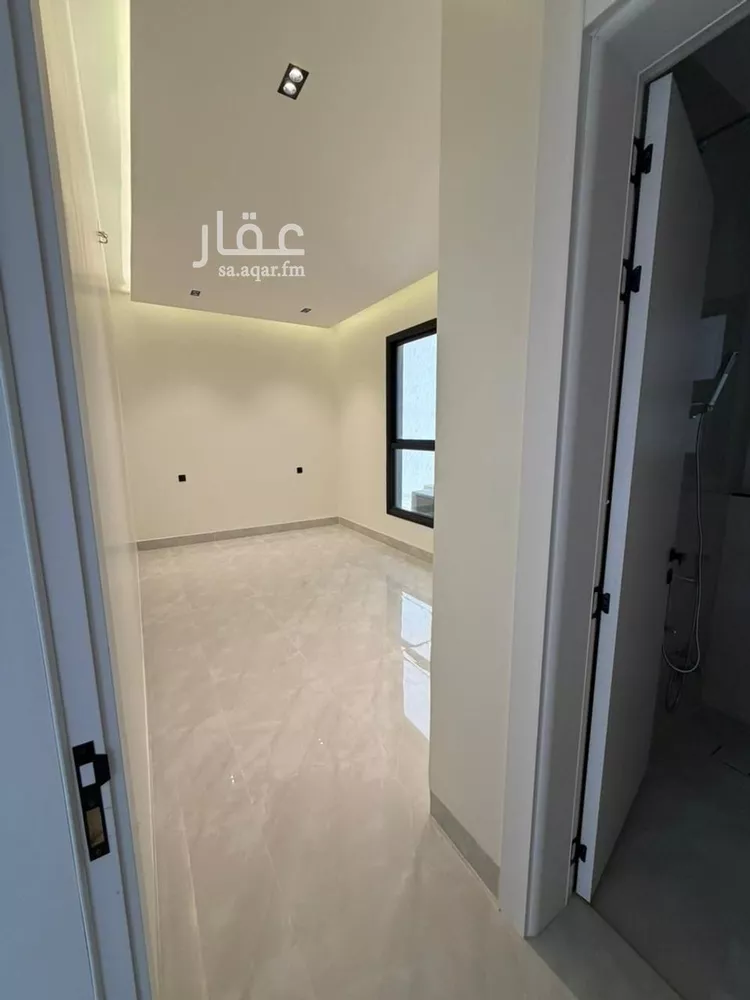 فيلا للبيع في شارع محمد بن أبي بكر القيم, حي المهدية, مدينة الرياض, منطقة الرياض صورة 4