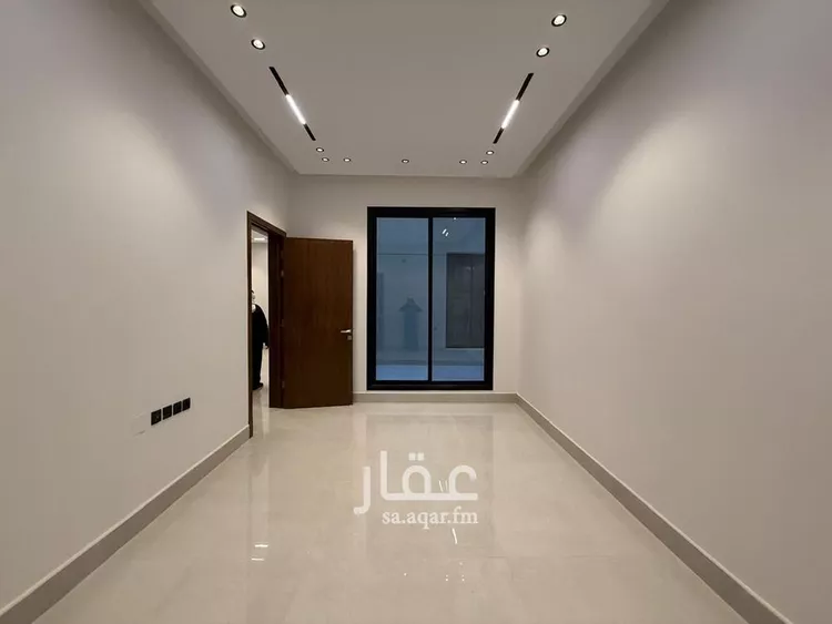 فيلا للبيع في شارع أبي الحسن الأسفرائيني, حي المهدية, مدينة الرياض, منطقة الرياض صورة 3