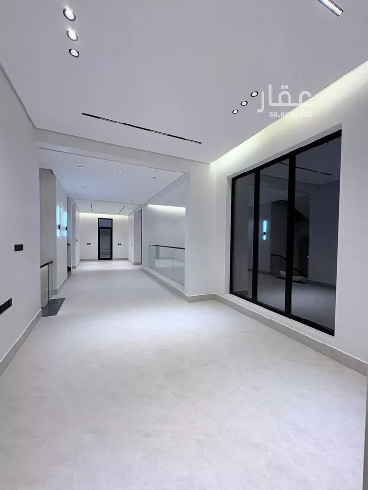 فيلا للبيع في شارع أحمد الكازروني, حي المهدية, مدينة الرياض, منطقة الرياض صورة 3