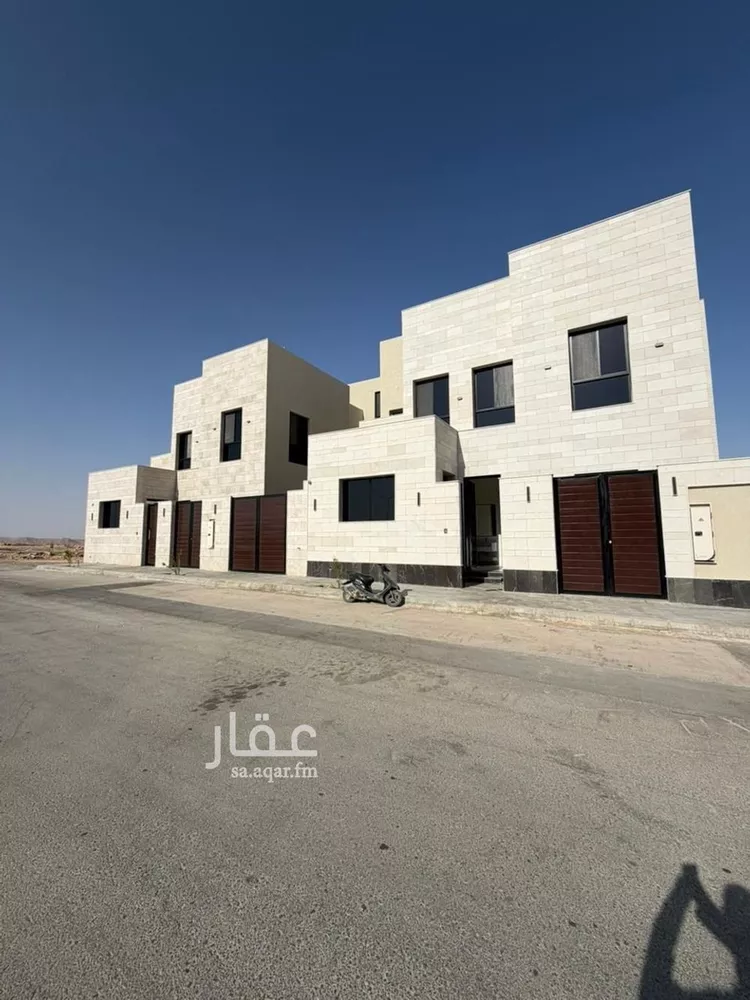 فيلا للبيع في شارع أبي عبدالله محمد بن أيوب, حي المهدية, مدينة الرياض, منطقة الرياض