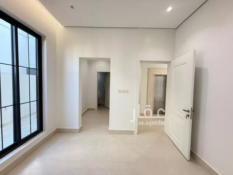 Villa for Sale in Riyadh Al Mahdiyah صورة 3