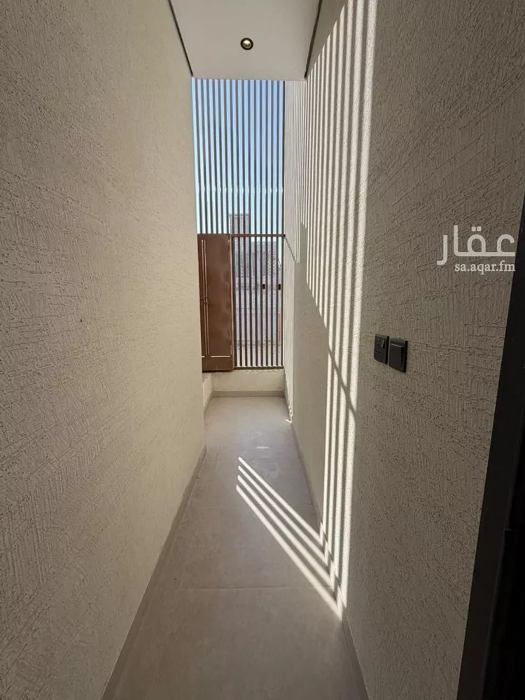 فيلا للبيع في شارع محمد بن أبي بكر القيم, حي المهدية, مدينة الرياض, منطقة الرياض صورة 5