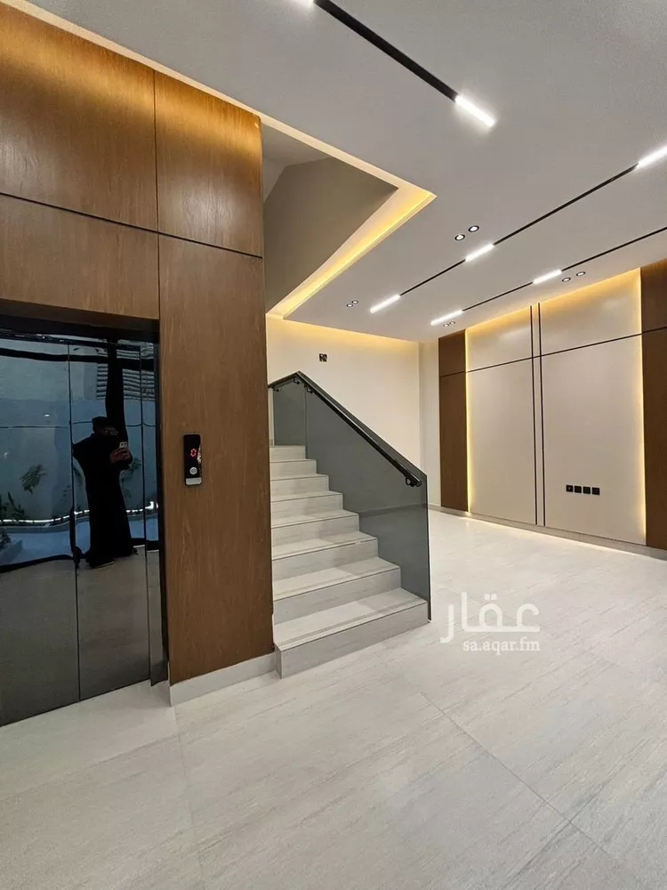 فيلا للبيع في شارع محمد بن أبي بكر القيم, حي المهدية, مدينة الرياض, منطقة الرياض صورة 4