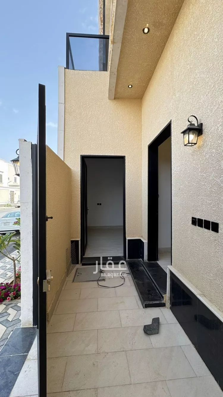 فيلا للبيع في شارع السيل الكبير, حي المهدية, مدينة الرياض, منطقة الرياض صورة 3