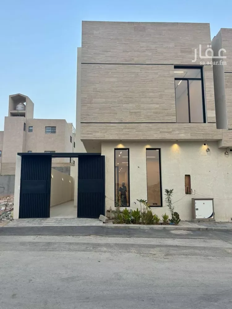 Villa for Sale in Riyadh Al Mahdiyah