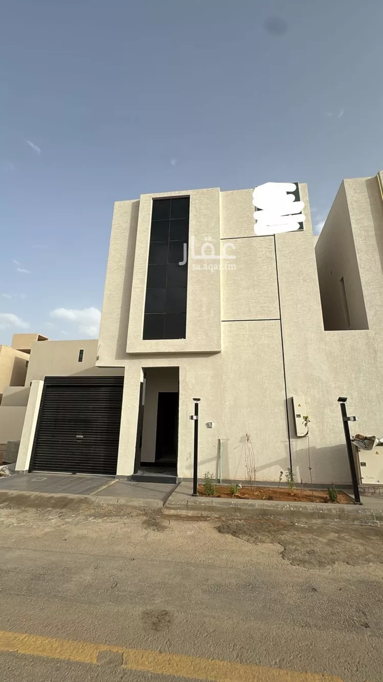 فيلا للبيع في شارع محمد بن أبي بكر القيم, حي المهدية, مدينة الرياض, منطقة الرياض 1 صورة
