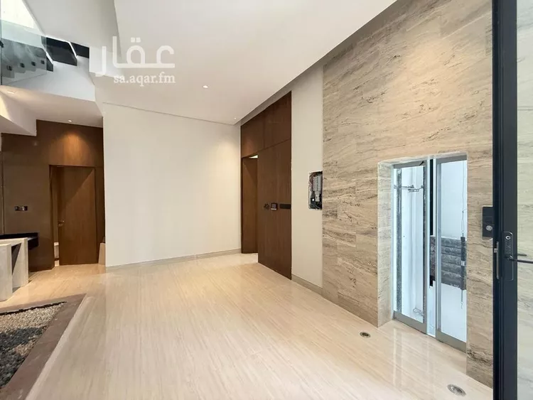 فيلا للبيع في شارع السيل الكبير, حي المهدية, مدينة الرياض, منطقة الرياض صورة 3