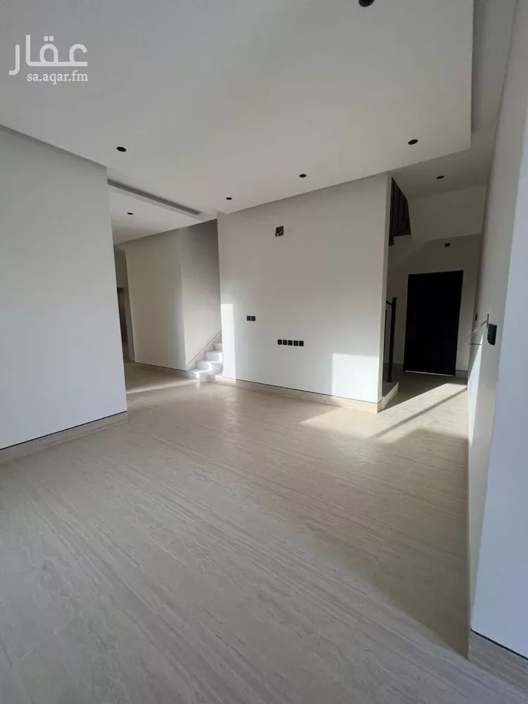 Villa for Sale in Riyadh Al Mahdiyah صورة 3