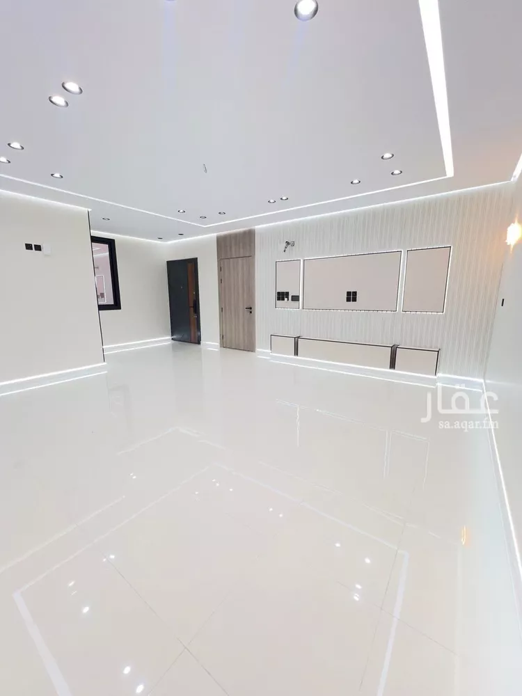 شقة للبيع في شارع احمد البغدادي, حي الرانوناء, مدينة المدينة المنورة, منطقة المدينة المنورة 1 صورة