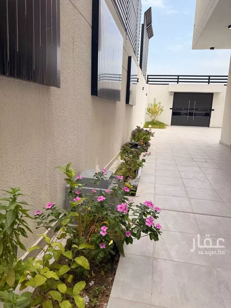 فيلا للبيع في شارع القبه, حي الأمواج, مدينة الخبر, المنطقة الشرقية 7