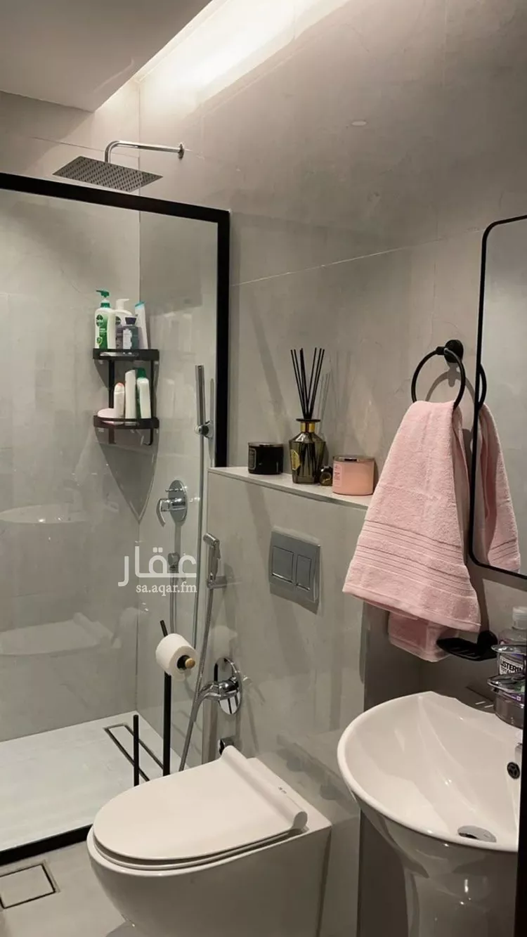Floor for Rent in Riyadh Al Arid 8