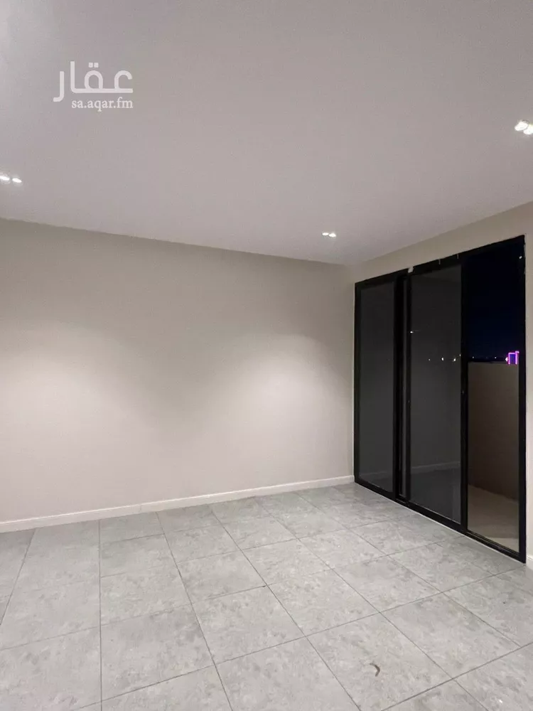 دور للبيع في شارع فهد المارك, حي الرمال, مدينة الرياض, منطقة الرياض صورة 3