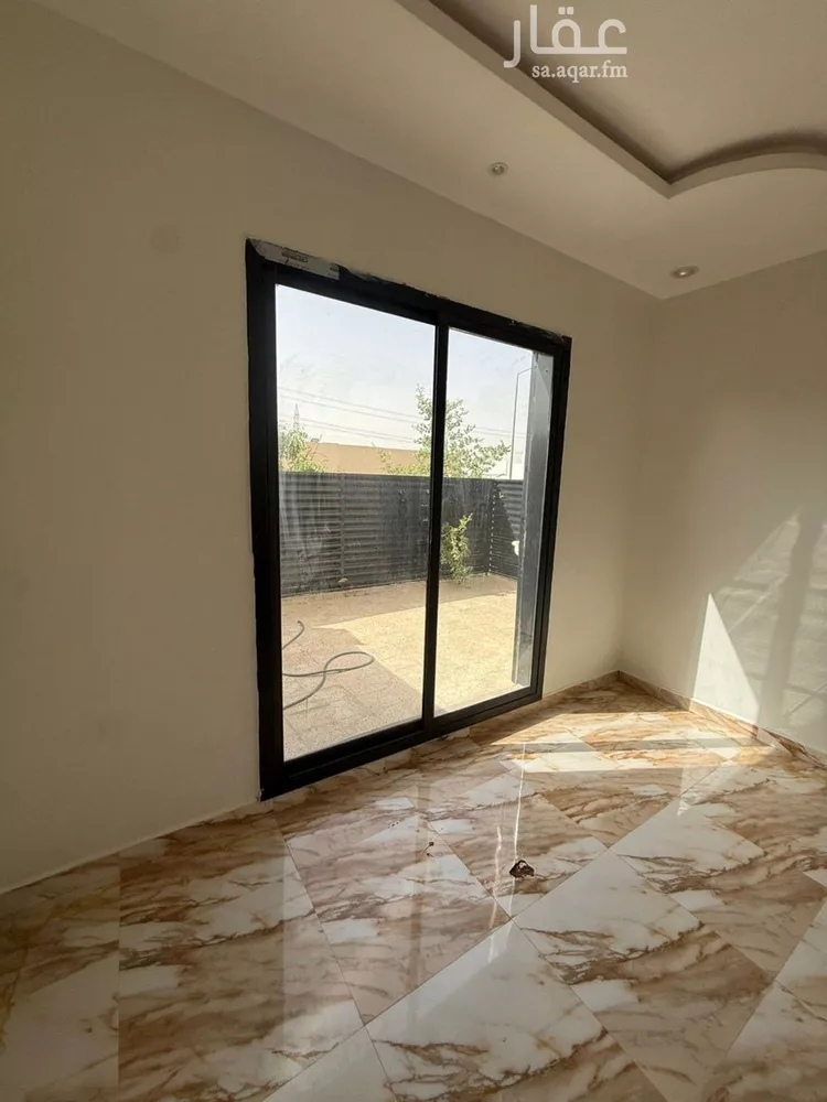 فيلا للإيجار في شارع جبل اللوز, حي الرمال, مدينة الرياض, منطقة الرياض صورة 2