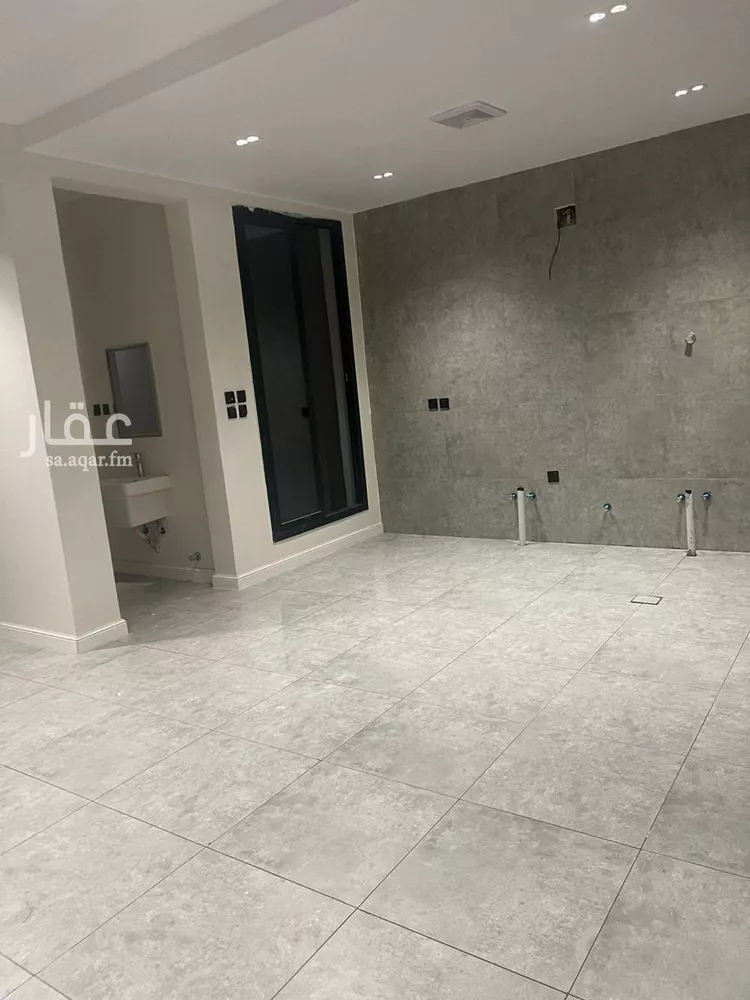 دور للبيع في شارع فهد المارك, حي الرمال, مدينة الرياض, منطقة الرياض صورة 4