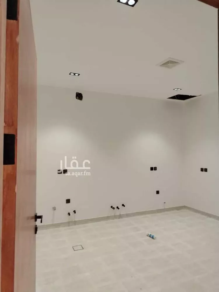 Floor for Rent in Riyadh Ash Sharq 6