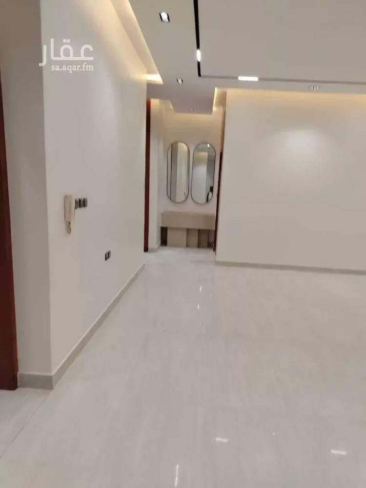 Floor for Rent in Riyadh Ash Sharq 13