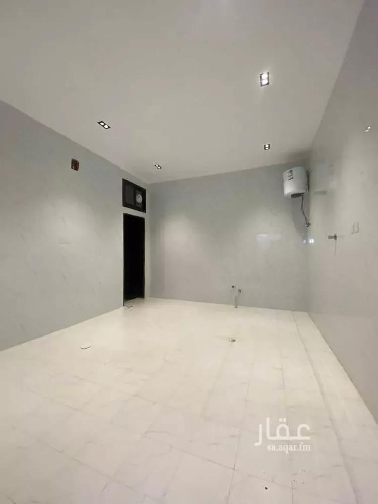 Floor for Sale in Riyadh Ar Rimal صورة 3