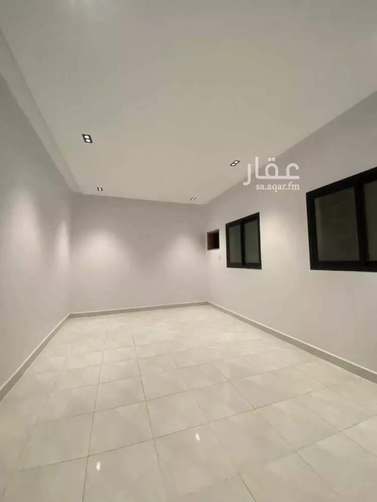 Floor for Sale in Riyadh Ar Rimal 6