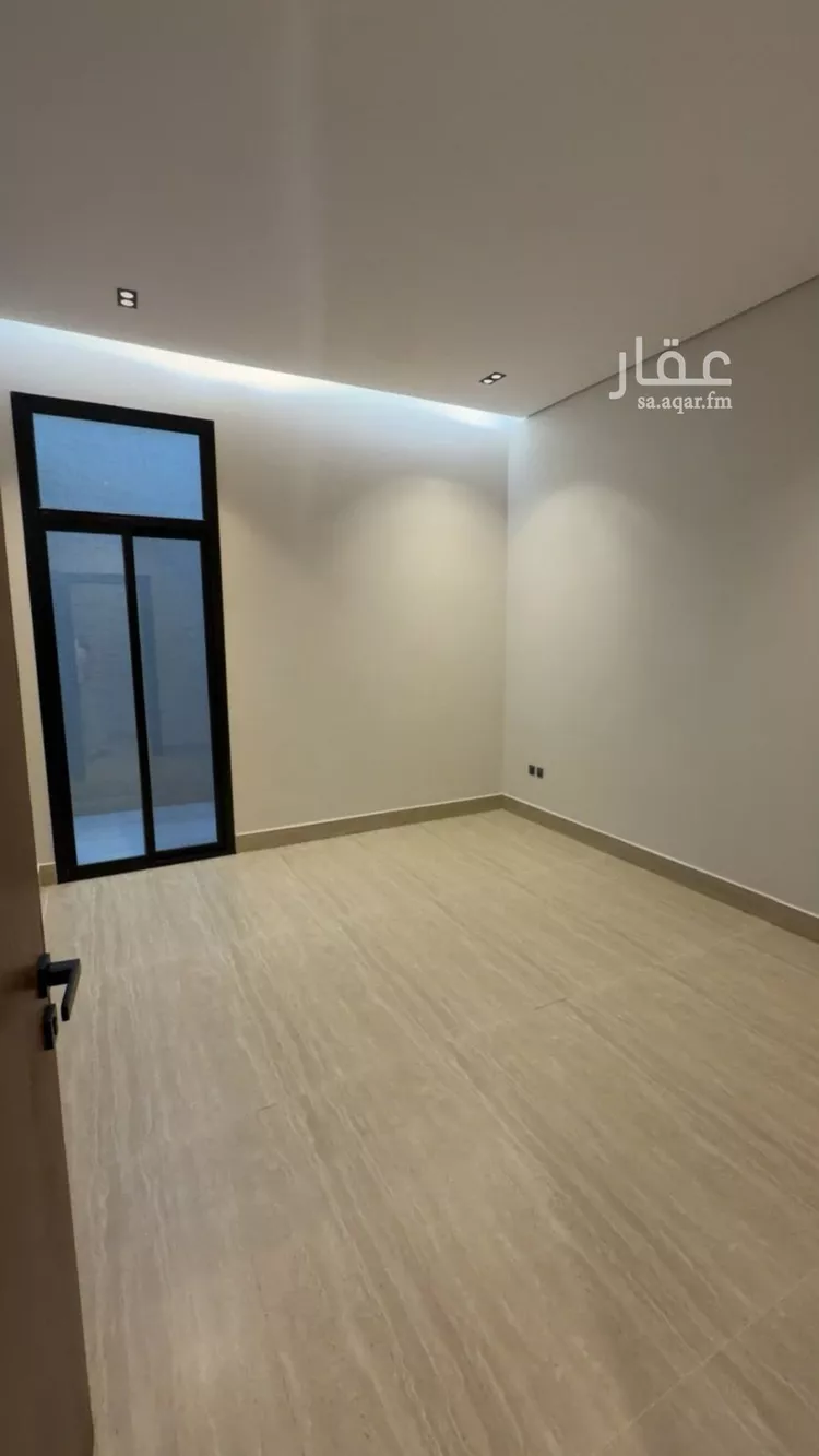 دور للبيع في شارع حسين باسلامه, حي الرمال, مدينة الرياض, منطقة الرياض صورة 3