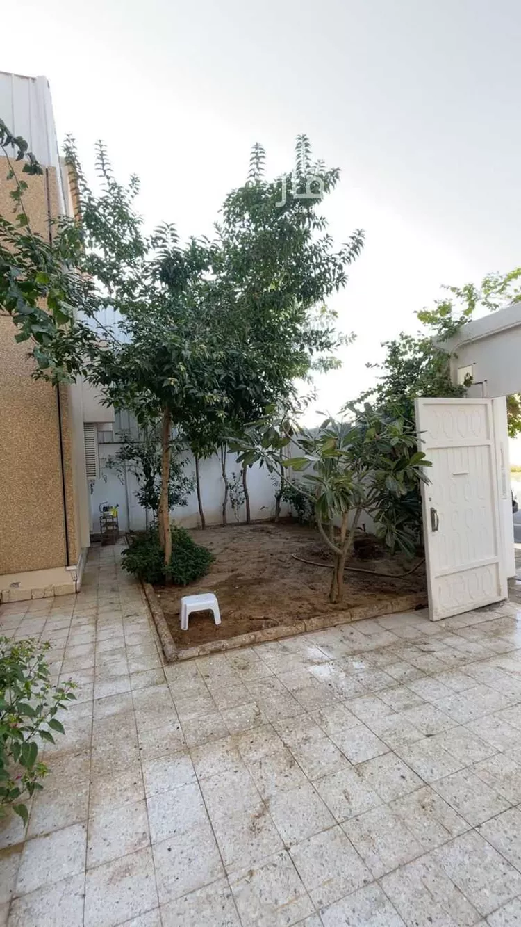 دور للإيجار في شارع عكرمه الهاشمي ، حي الإسكان ، بريدة ، بريدة