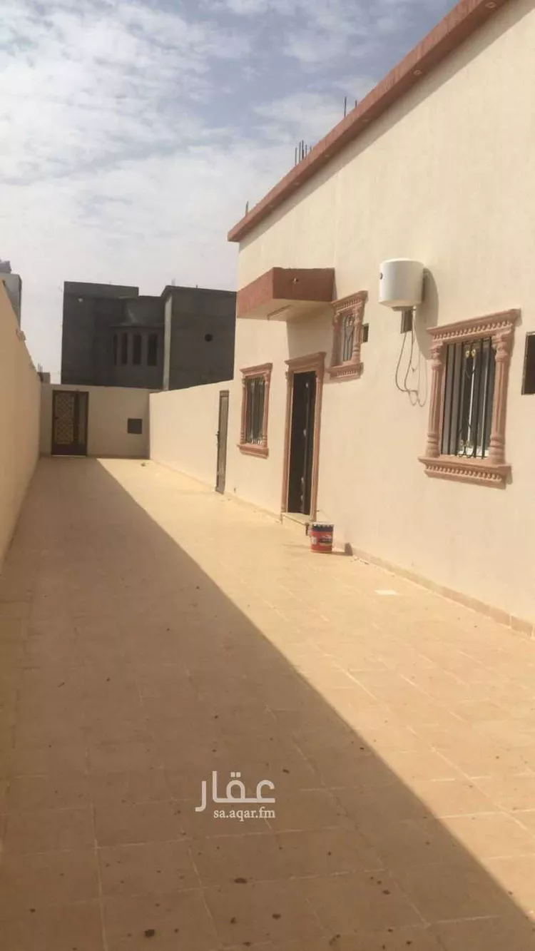 فيلا للبيع في شارع الورود 212 ، حي الورود ، رفحاء ، رفحاء صورة 2