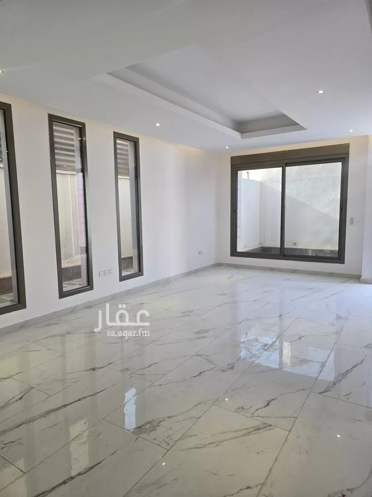 فيلا للبيع في شارع يحيى بن سامان, حي العارض, مدينة الرياض, منطقة الرياض صورة 2