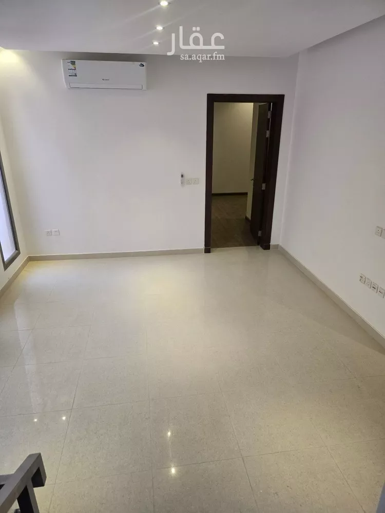 فيلا للبيع في شارع يحيى بن سامان, حي العارض, مدينة الرياض, منطقة الرياض صورة 3